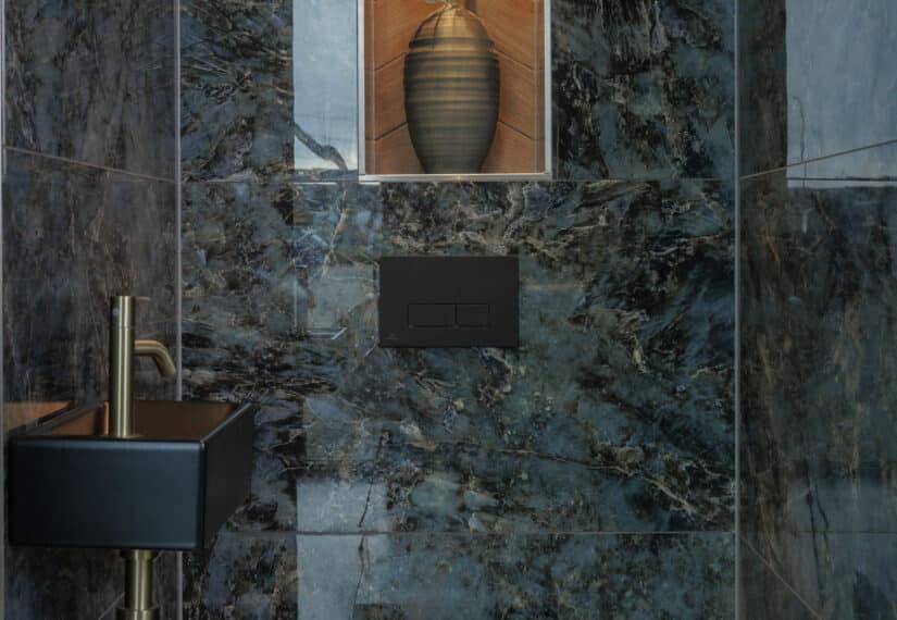 Toiletruimte midnight marble